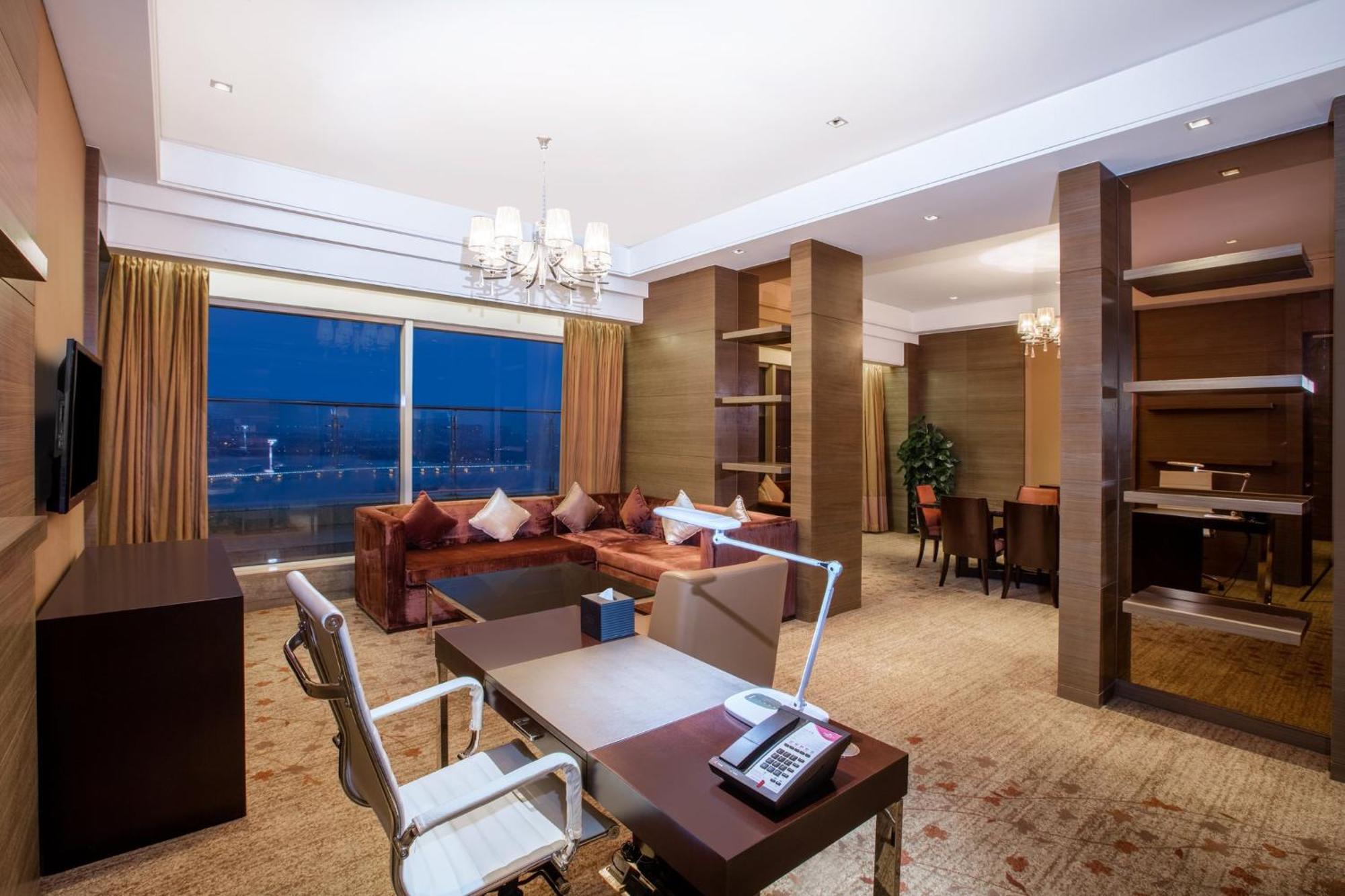 מלון Crowne Plaza Nanjing Jiangning By Ihg מראה חיצוני תמונה